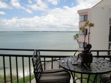 Balcony with outdoor furniture